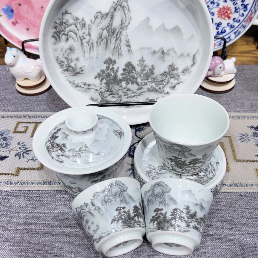 景德镇陶瓷学院等多家单位建立合作