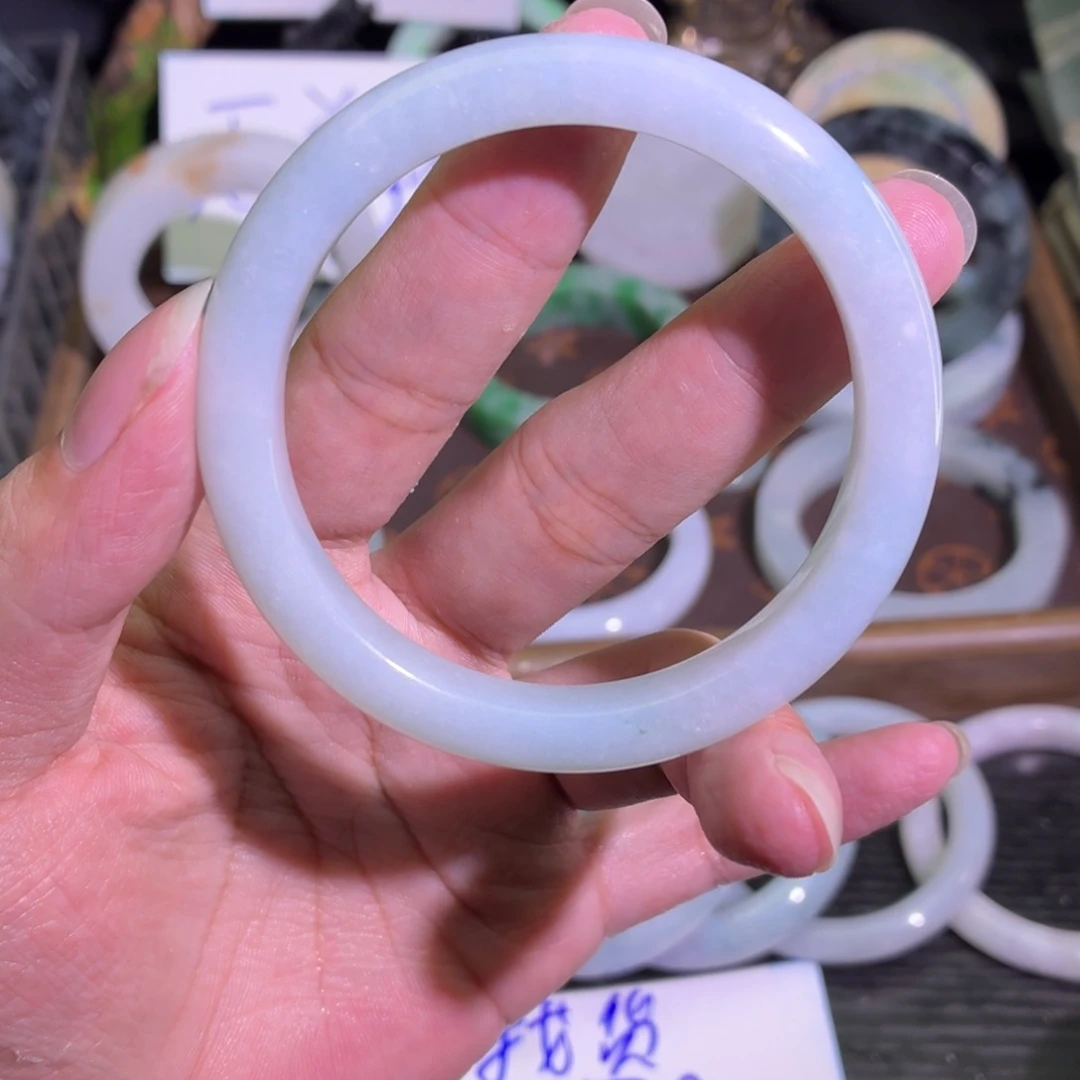 定制翡翠未镶嵌翡翠A货毛胚手镯定制