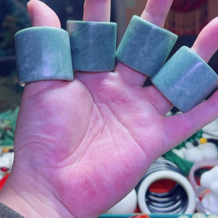 蛇纹石玉未镶嵌扳指多样性发货