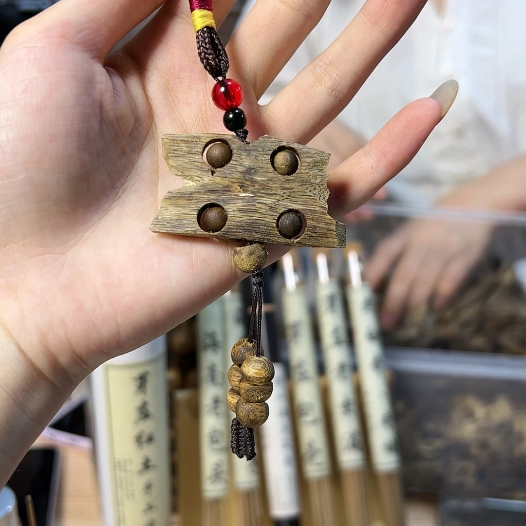 线香奇楠车挂。