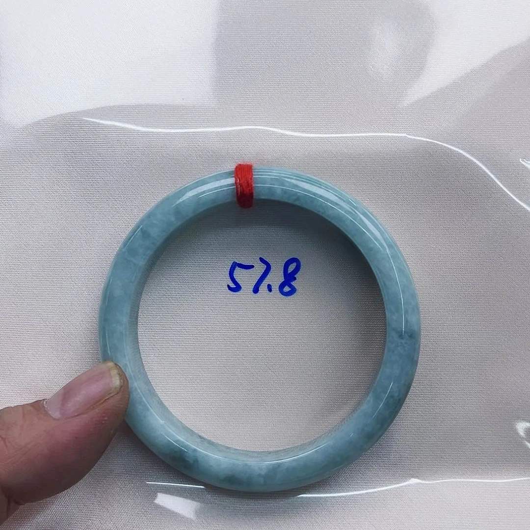 翡翠手镯未镶嵌天然A货翡手镯精美时尚