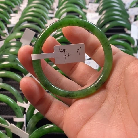 和田玉（碧玉）手镯未镶嵌