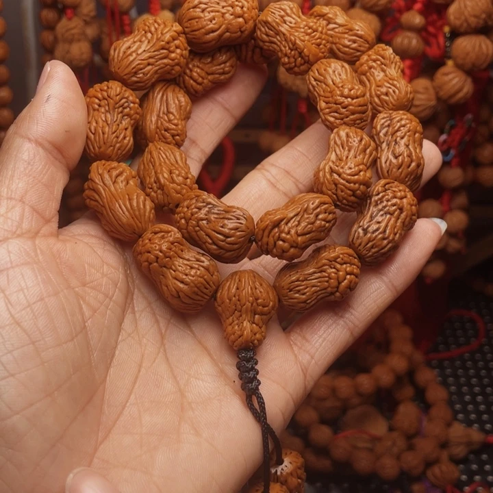 木质类龙纹桃枭挂件