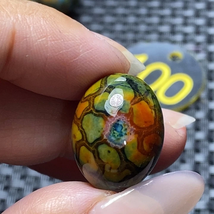 静***缘玛瑙/玉髓未镶嵌颈饰