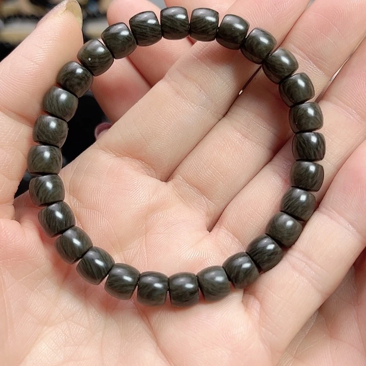 和田玉手链未镶嵌卡8直切草花手串