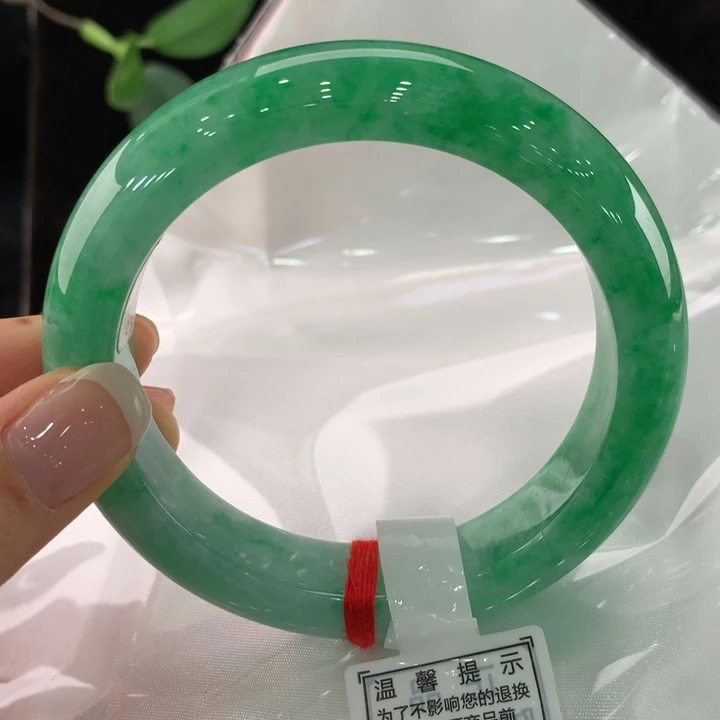翡翠手镯未镶嵌111-0148
