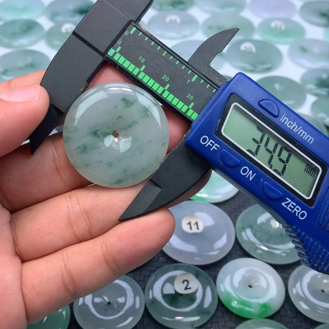 翡翠未镶嵌颈饰缅甸天然A货翡翠