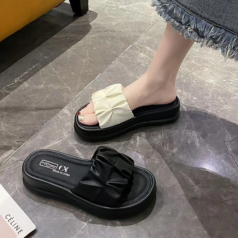 39-9平底防滑增高夏季一字拖带钻拖鞋仙女风凉鞋韩版时尚