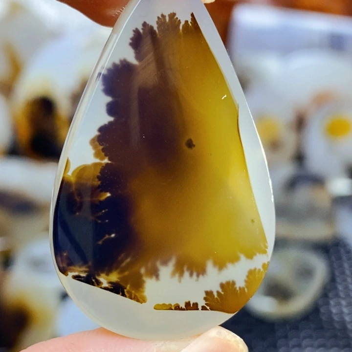 玛瑙/玉髓未镶嵌珠宝半成品