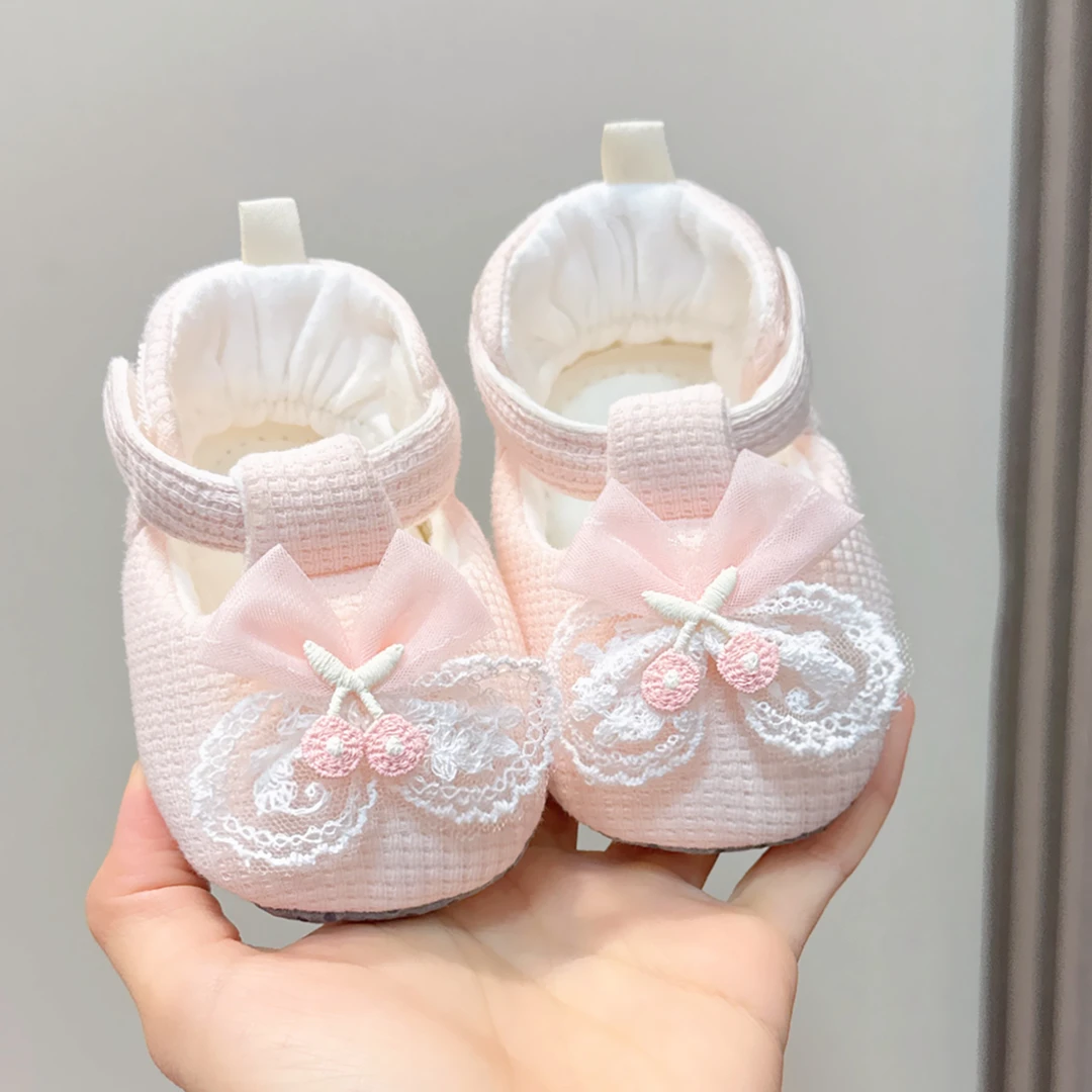 春夏婴儿护脚鞋0-1岁女宝宝蝴蝶结公主鞋3-6个月百天软底步前鞋