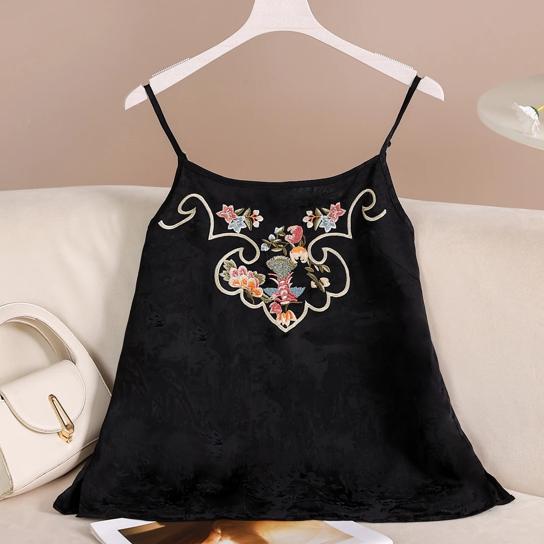 2025年夏季吊带新款复古民族风绣花刺绣背心