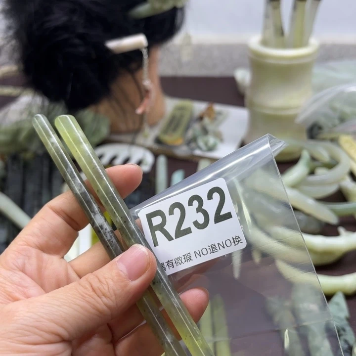 蛇纹石玉发饰合金?***?
