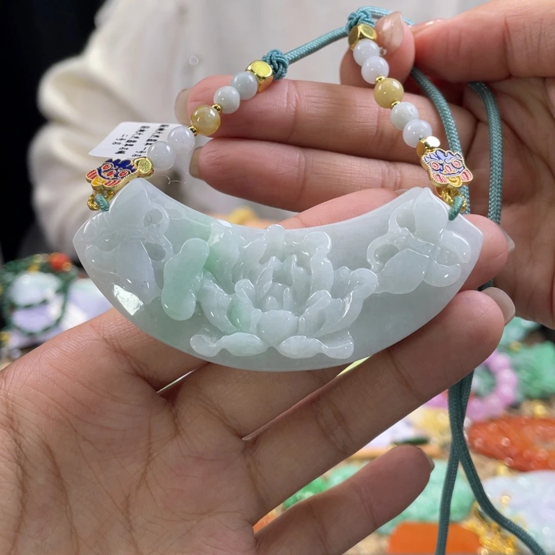 翡翠颈饰未镶嵌代编织