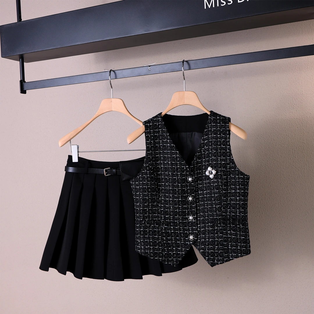 MissD.G.秋季新款法式小香马甲上衣短裙小个子高级感套装XH-J247