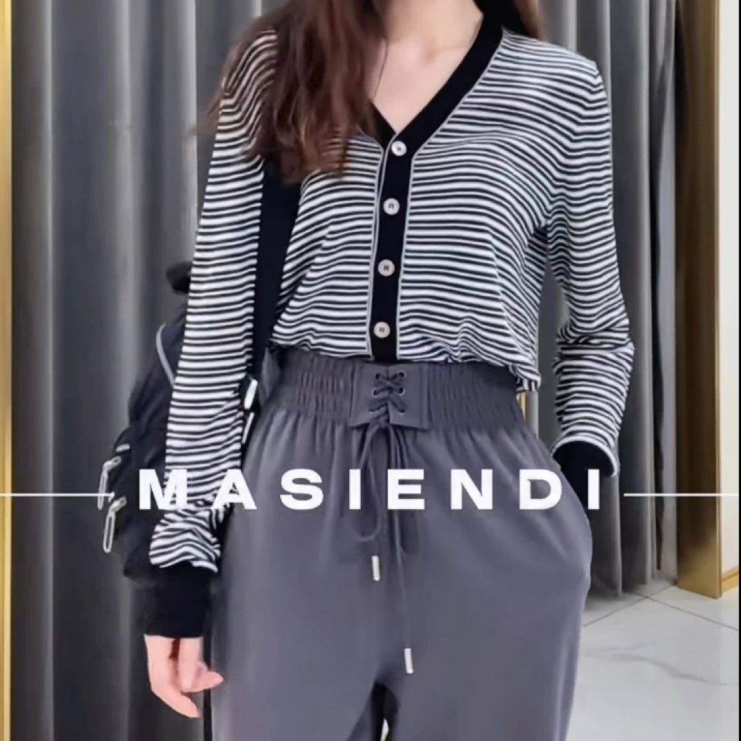 MASIENDI/玛丝恩迪长袖针织条纹V领开衫时尚秋季74001