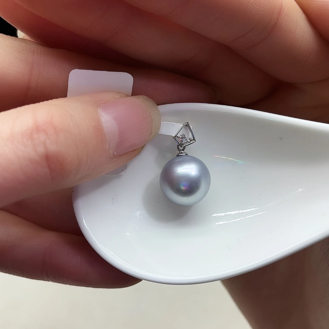 海水珍珠颈饰18K金镶嵌