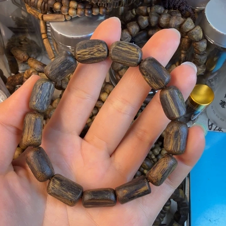 言***语沉香碎屑沉香莺歌绿奇楠99沉1.1树心油11.7克