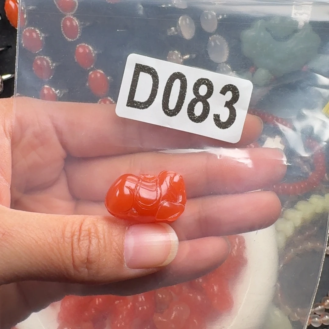 刘***寻南红玛瑙未镶嵌珠宝奇石