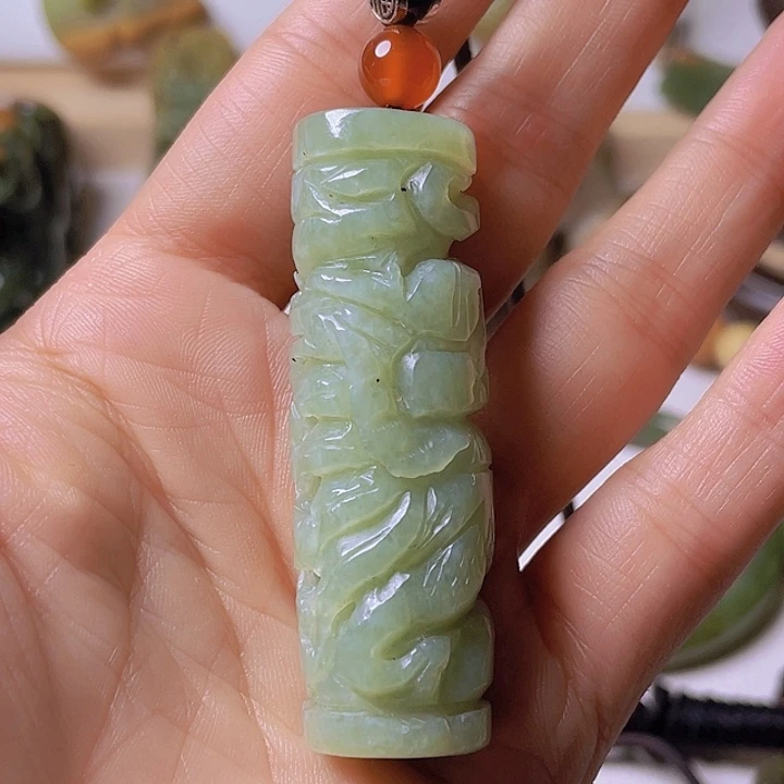 岫岩河磨玉（透闪石质玉）未镶嵌把件