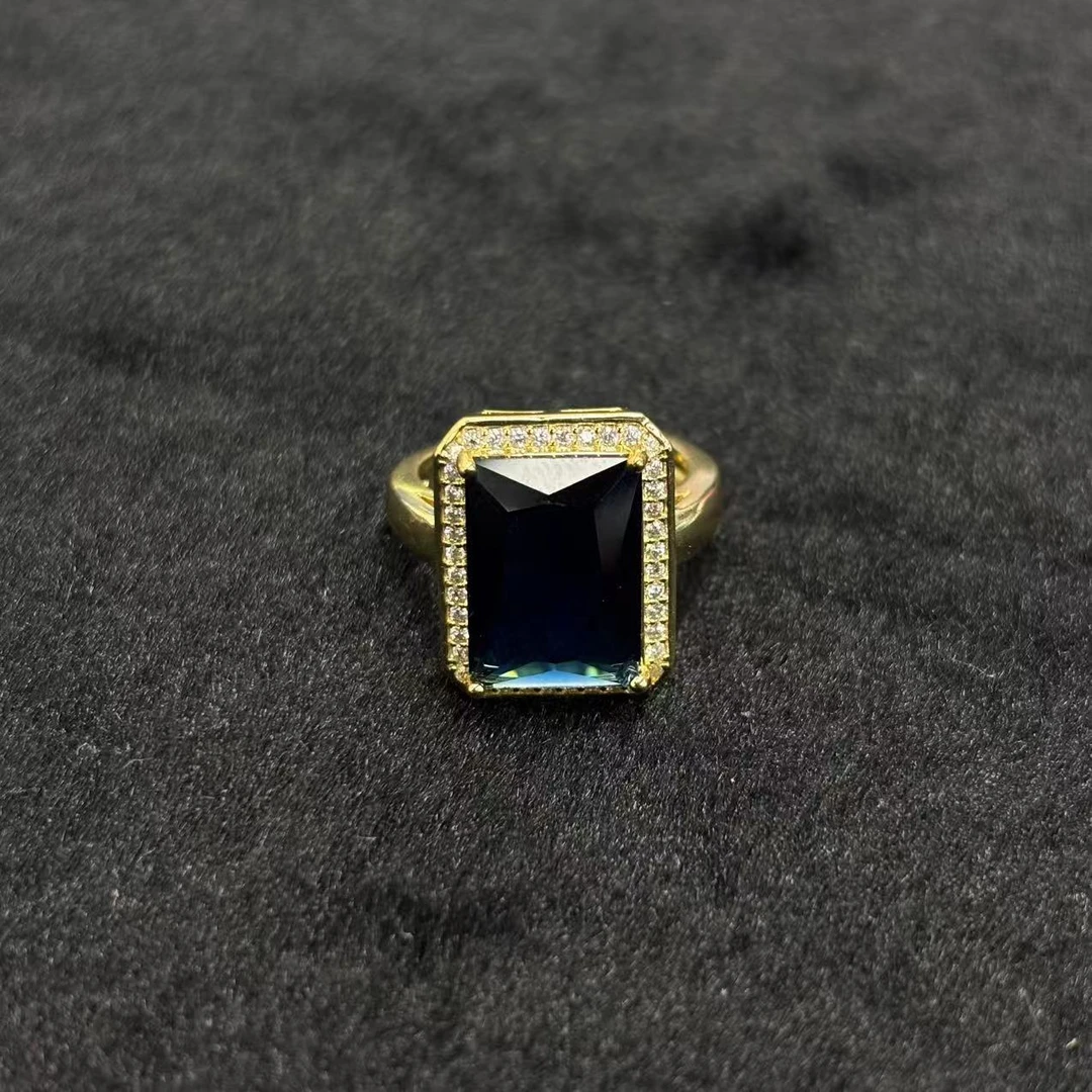 a403-蓝宝石轻奢设计款合成培育方形戒指-赠礼盒-合金