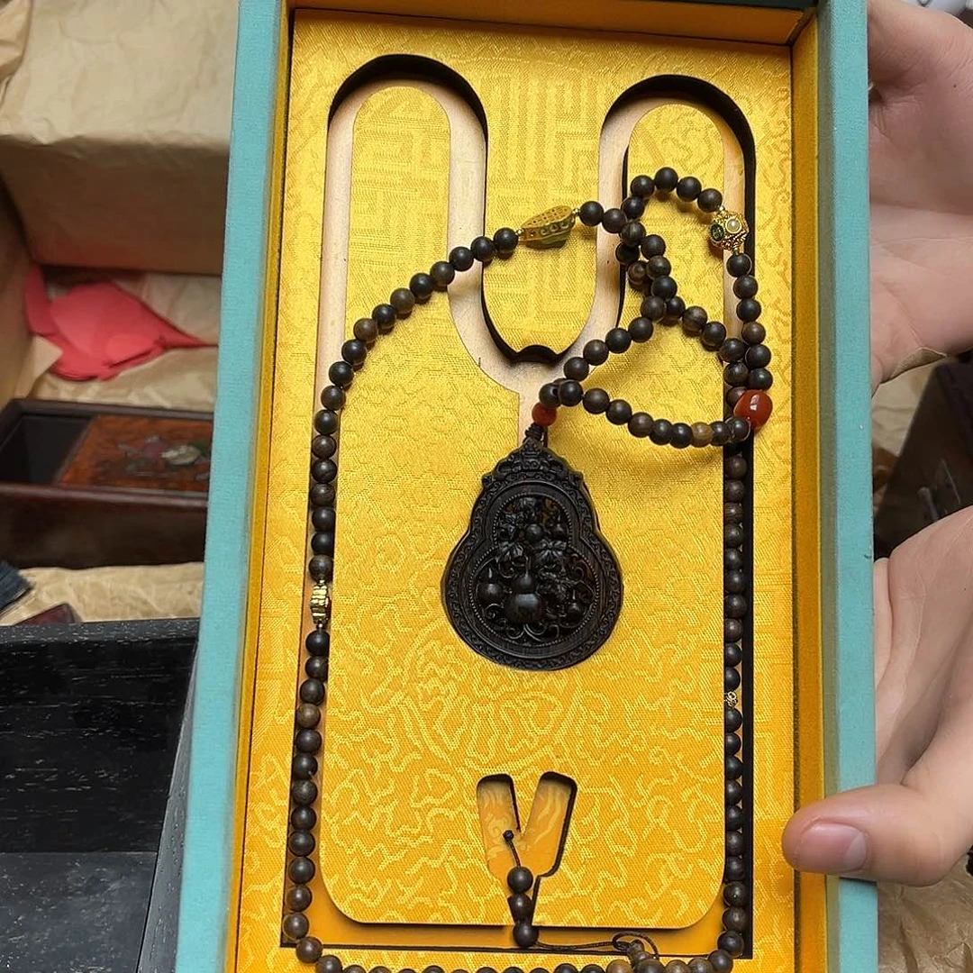 大叶紫檀（黑酸枝木类）