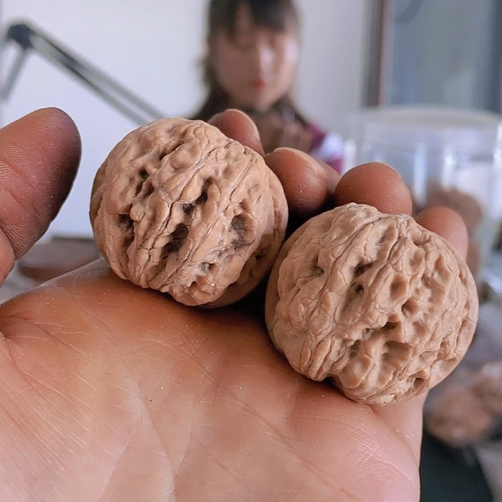 【闪购商品】把件核桃37石墩小众闷尖