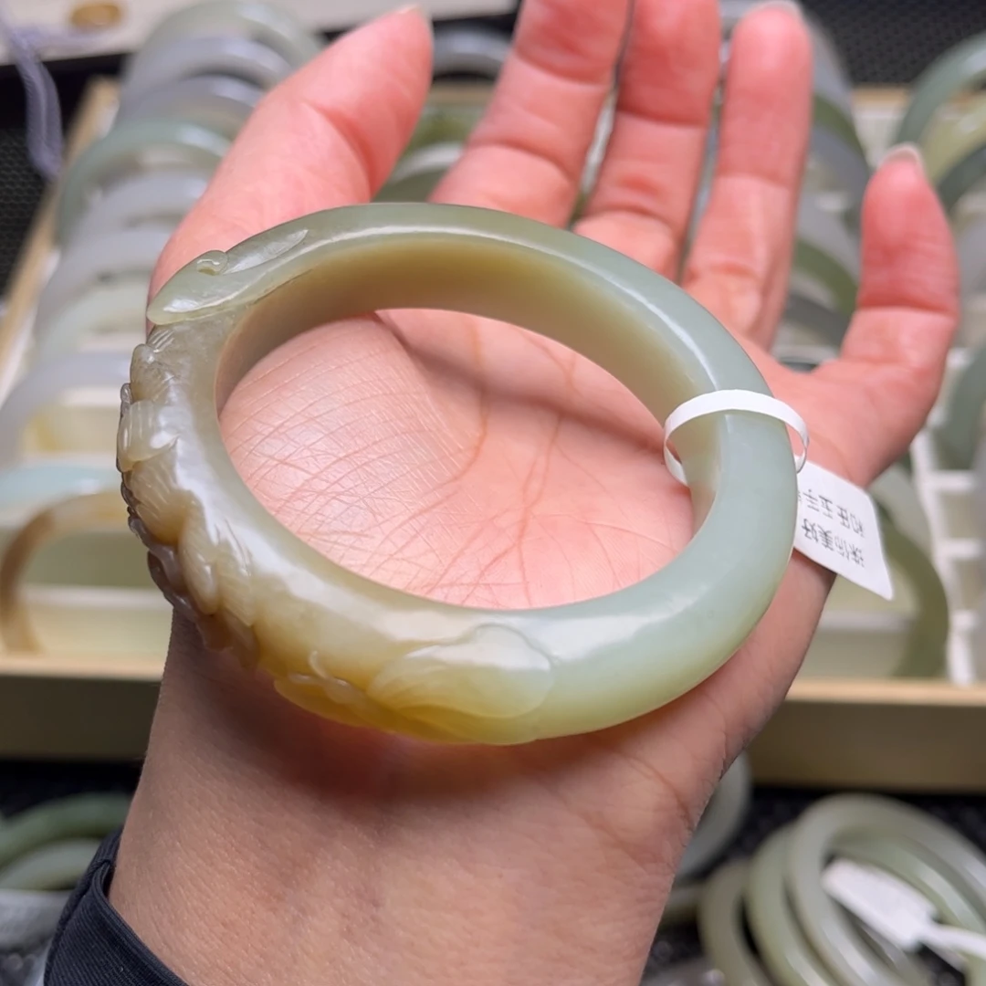 和田玉未镶嵌手镯53.5圈