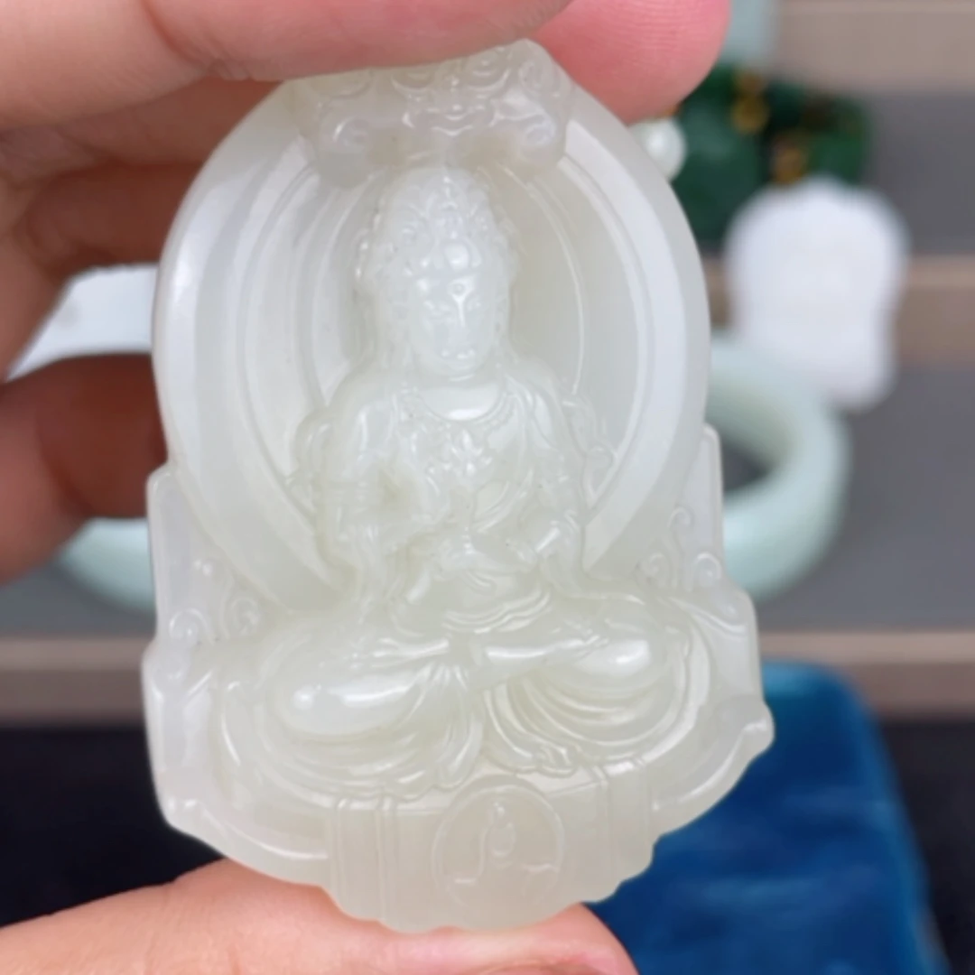 【闪购商品】颈饰未镶嵌和田玉