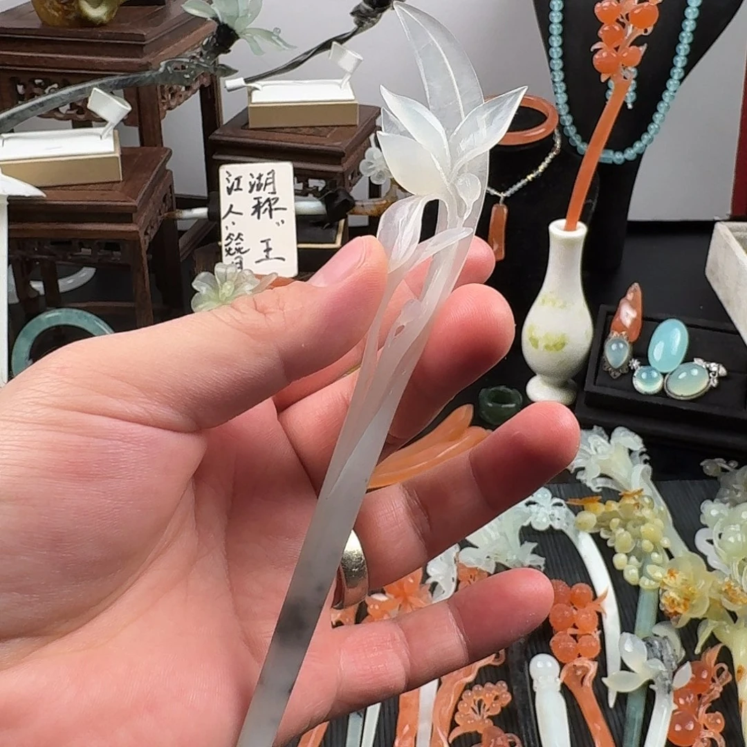 蛇纹石玉未镶嵌发饰