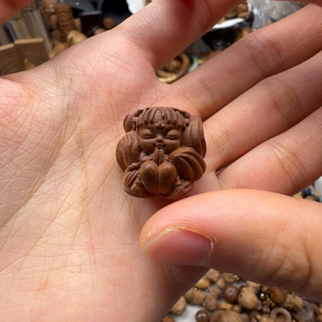 檀香木凤九老山檀瑕疵