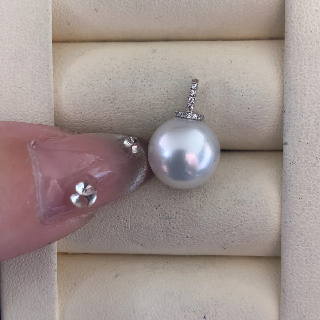 海水珍珠颈饰18K金镶嵌