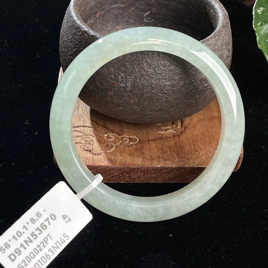 天然翡翠手镯 56 SG01063N145