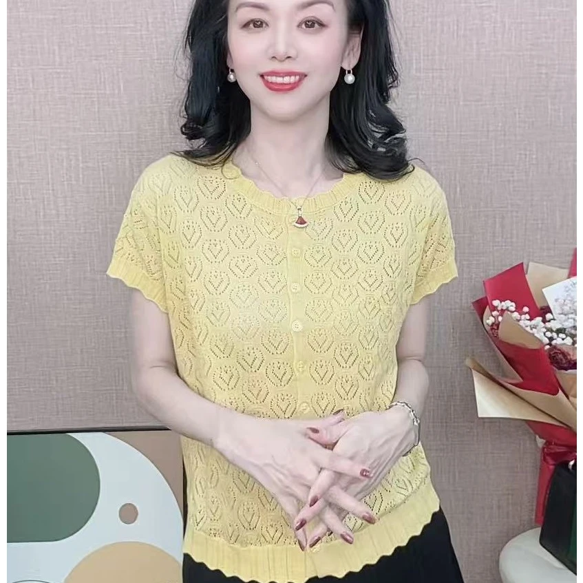 夏季女士新款百搭时尚洋气钩花圆领飞飞袖镂空薄款针织短袖开衫