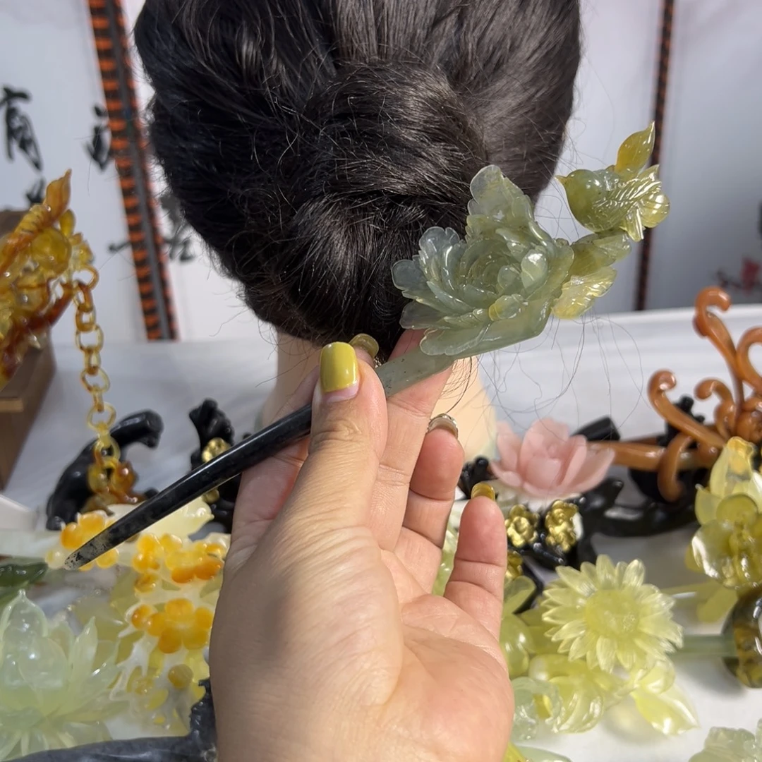 菩***一蛇纹石玉未镶嵌发饰