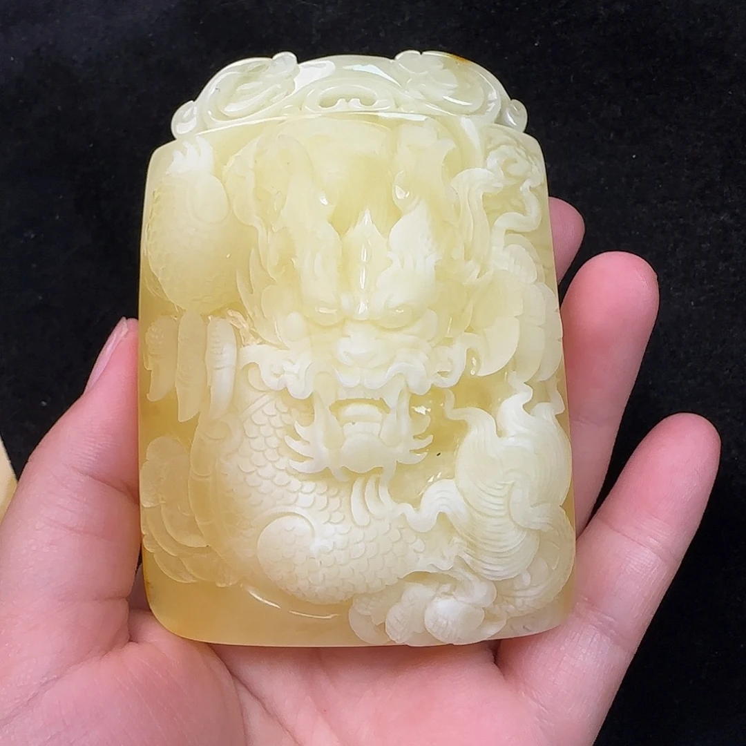 蜜蜡未镶嵌珠宝奇石