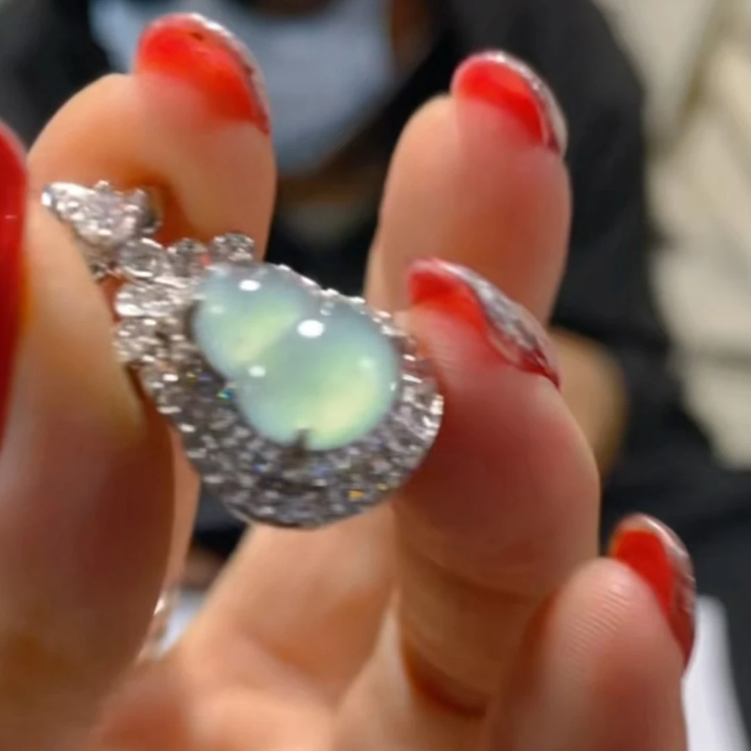 天然A货翡翠假一罚四（多样性发货拍一件发件）