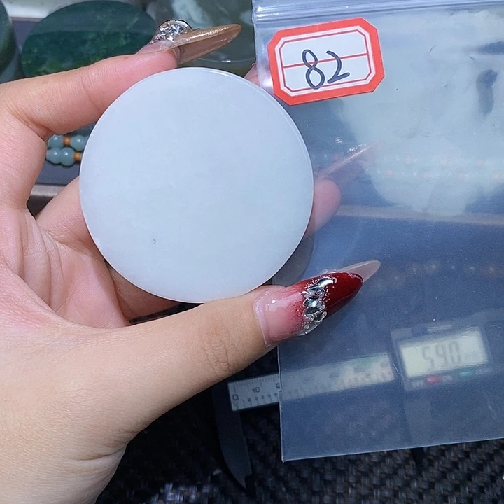 和田玉和田玉边角料随机发未镶嵌