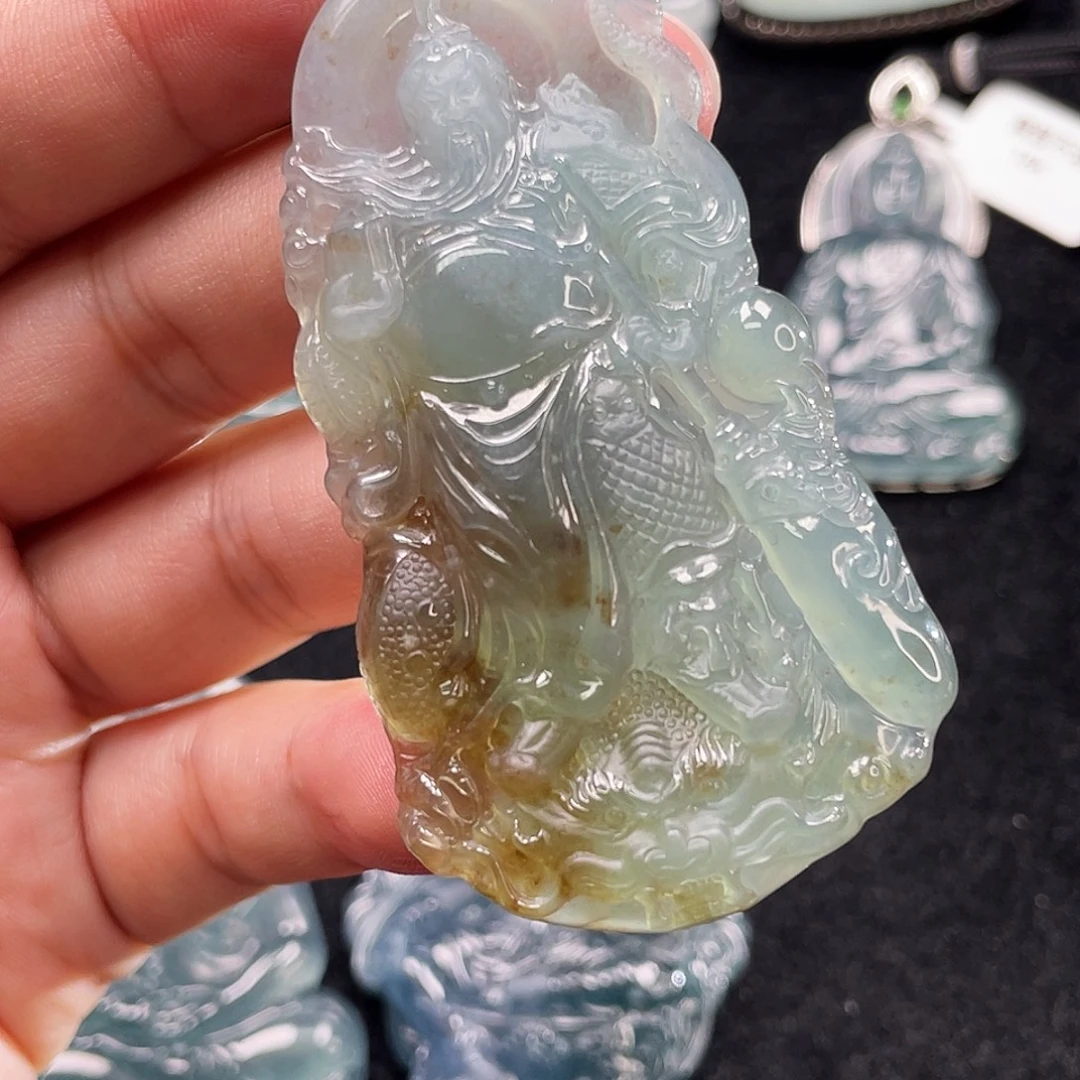 翡翠未镶嵌颈饰6，