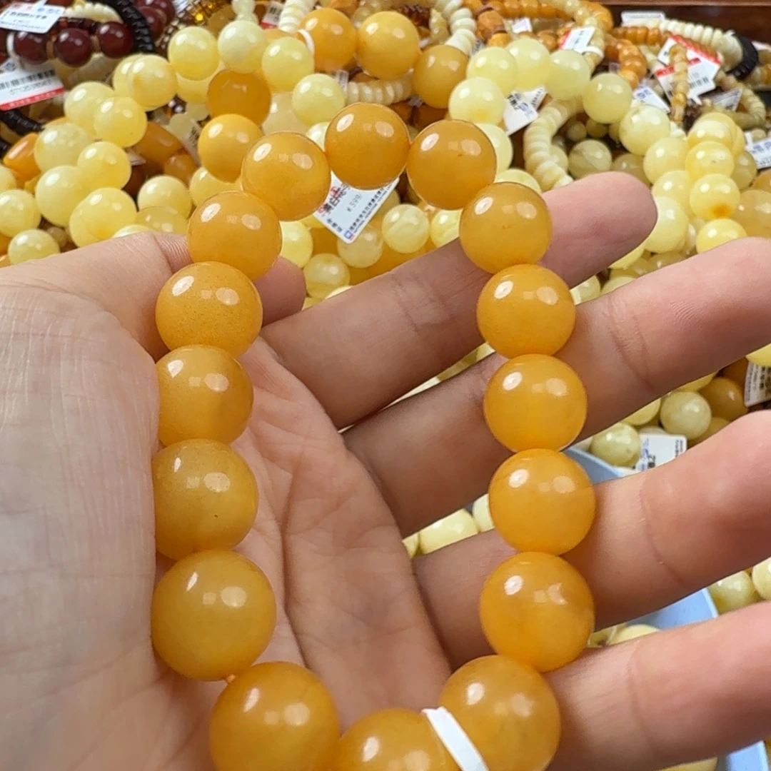 未镶嵌琥珀珠宝奇石