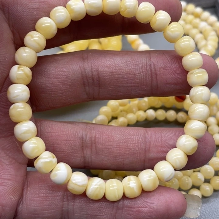 琥珀未镶嵌裸石手串