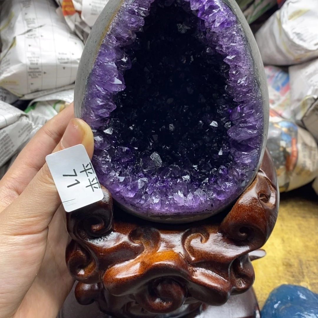 紫晶乌拉圭未镶嵌