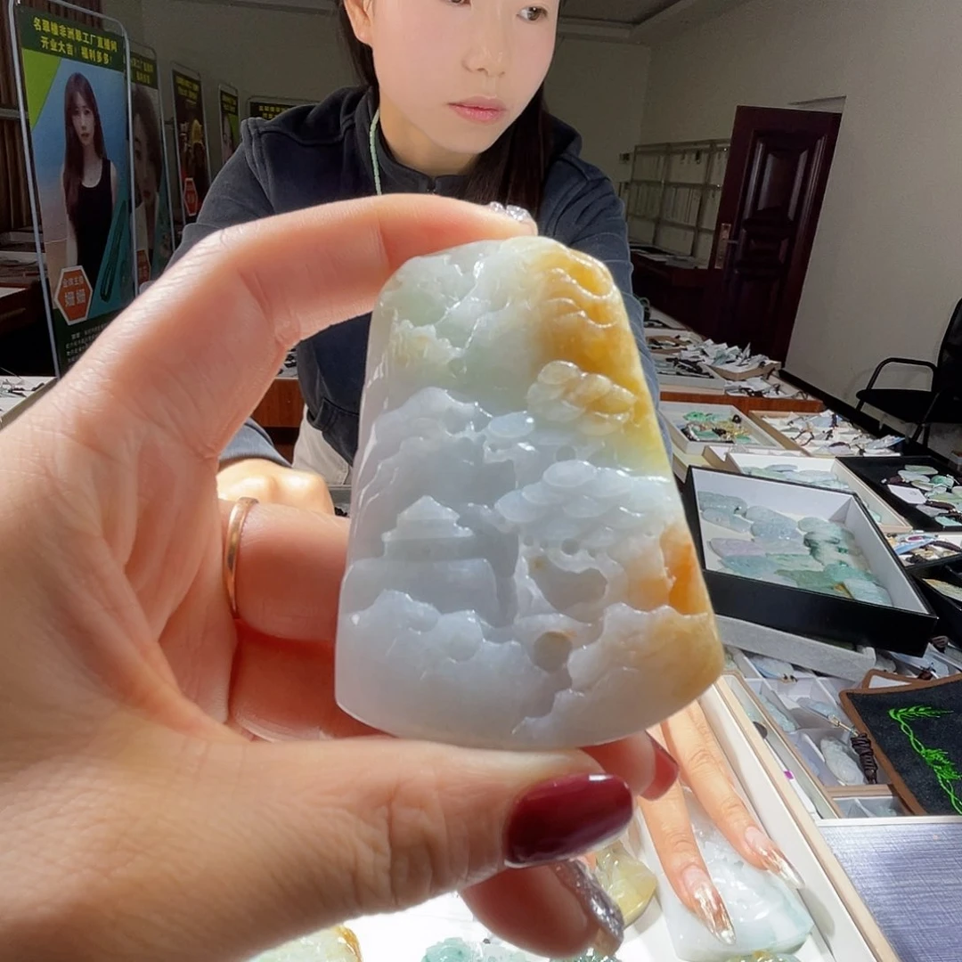 翡翠戒指未镶嵌一个