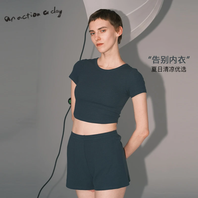 AAAD | Basic Wear 细螺纹纯色圆领带胸垫修身显瘦T恤运动短袖