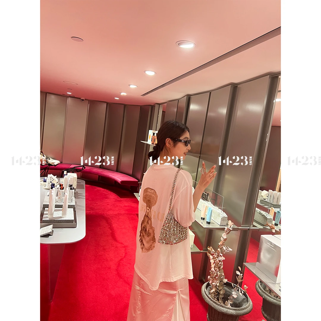 1423【夏日限定宠粉白T】复古艺术雕塑印花宽松短袖T恤