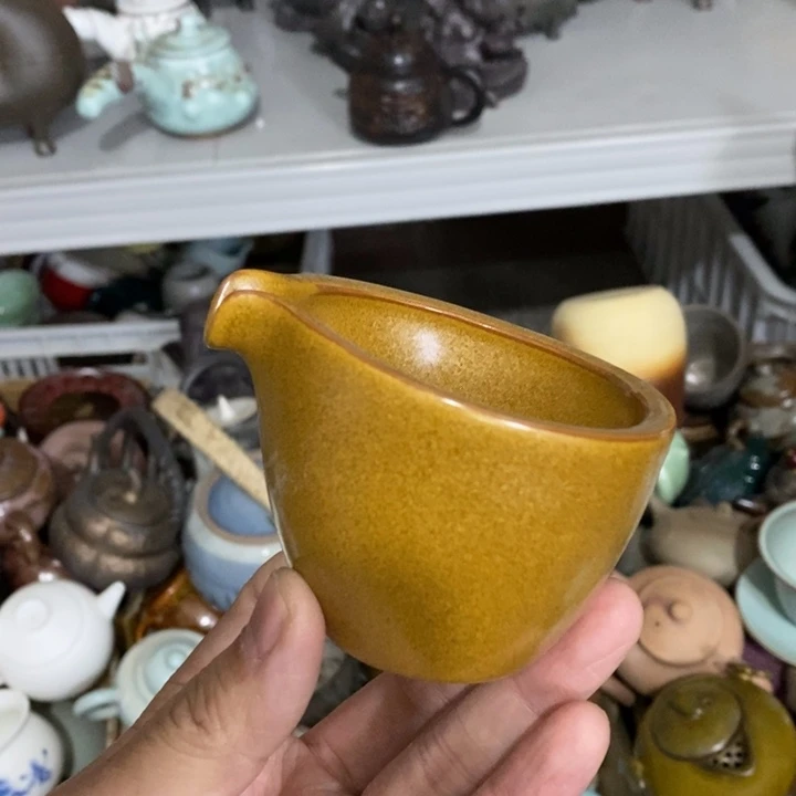 陶瓷艺术品及陶瓷壶