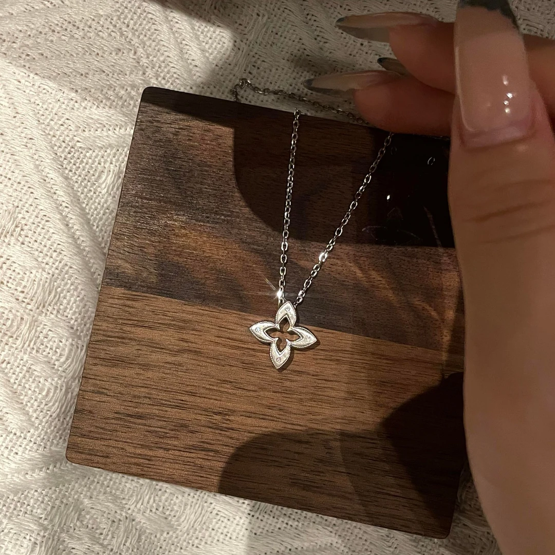 柯柒 钛钢项链 中古拉丝四叶草项链轻奢气质小众高级设计感锁骨链