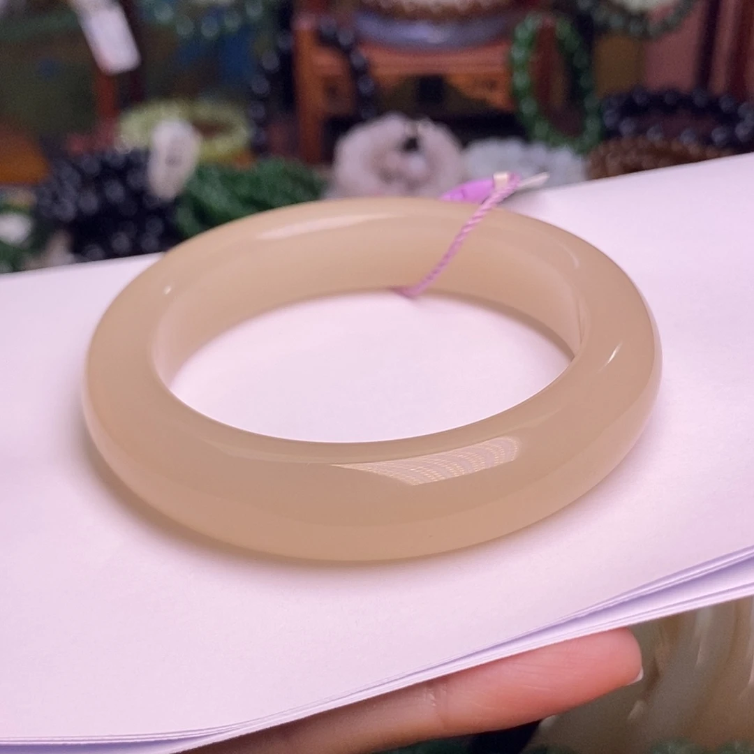 天***^和田玉未镶嵌颈饰56 熟藕粉老油料脂膏手镯收藏天花板