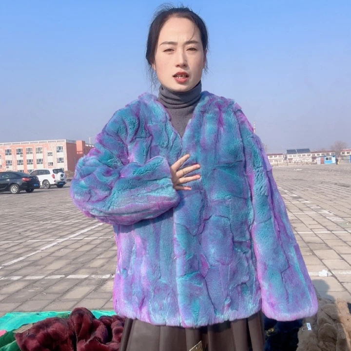 s****n炫彩蓝短款v领中码l