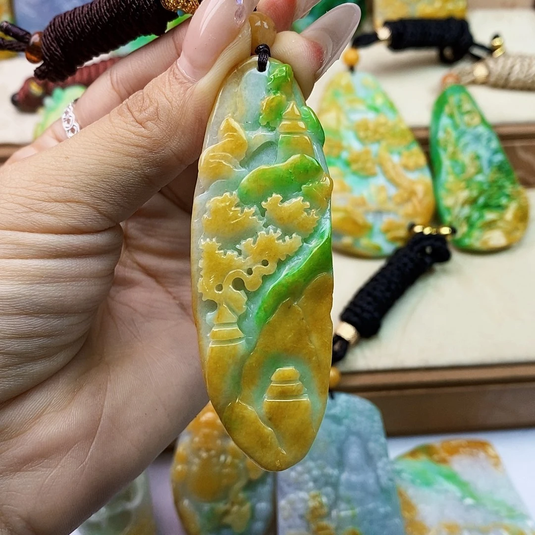 翡翠未镶嵌颈饰翡翠