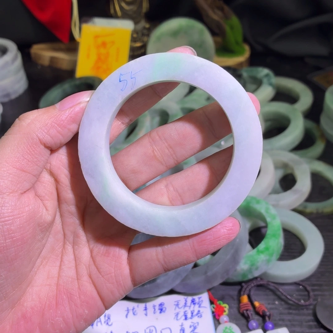 定制翡翠未镶嵌天然翡翠A货毛胚手镯定制